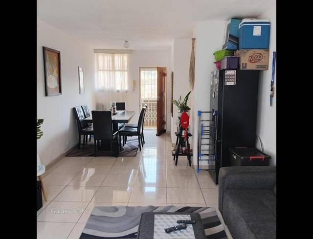 2 BEDROOM APARTMENT FOR SALE IN SUNNYSIDE